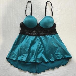 Cute Teal and black lace lingerie cami top w/ adjustable straps & bow
Size: S